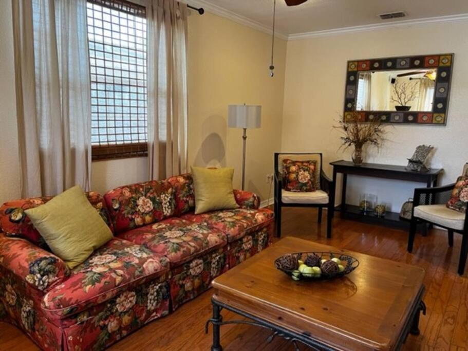 House Close To Downtown, Airport, Raymond James Stadium, And Many More Places 탬파 외부 사진